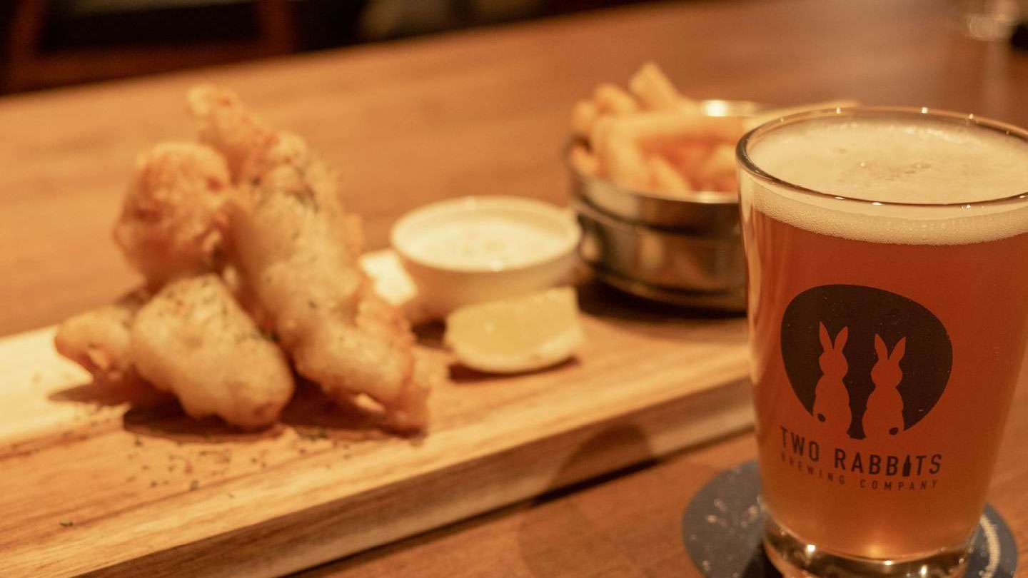 ラビットハッチ クラフトビールカフェ - Visit Omi ようこそ近江へ